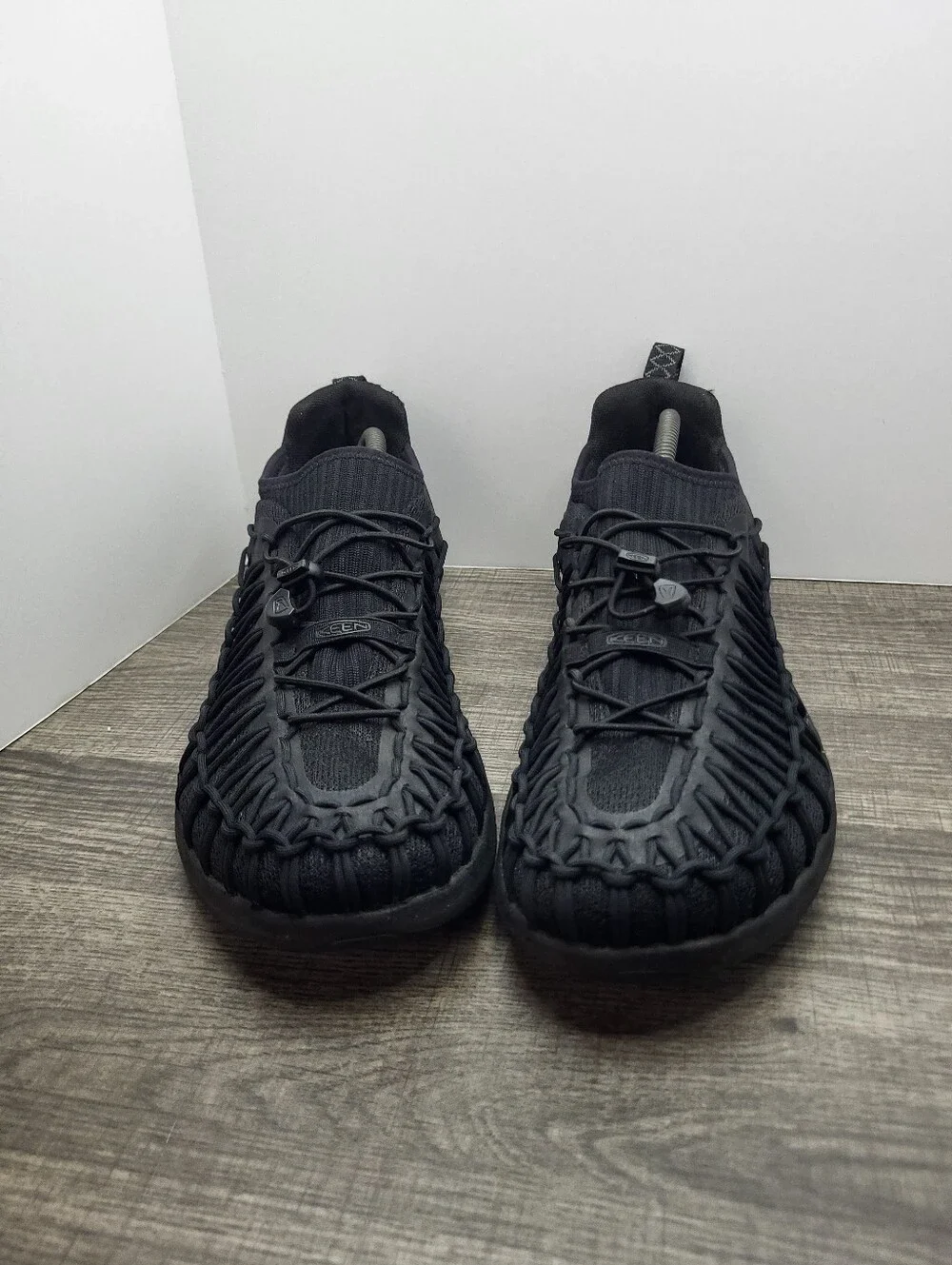 Keen Uneek Snk Sneaker Black/Black Men's Size 12 Shoes Sandals Summer Beach